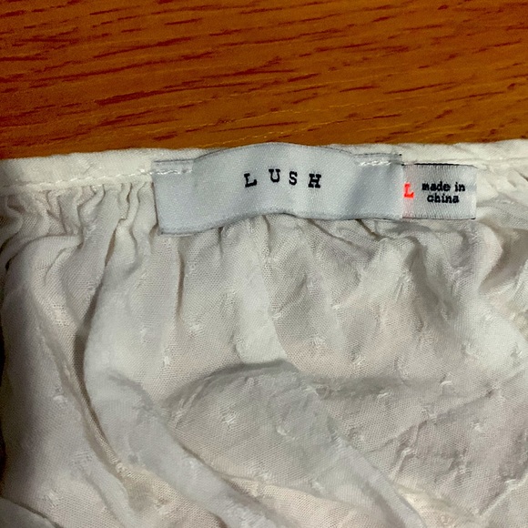 LUSH blouse size large - Picture 2 of 7